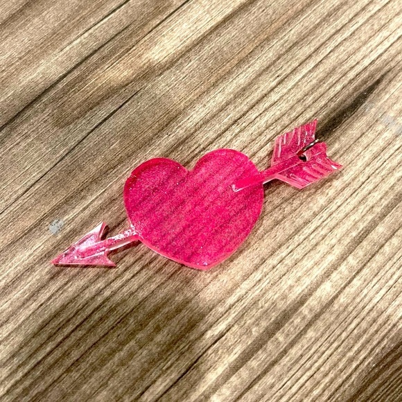 Hand Crafted Accessories - Handmade Heart & Arrow Keychain